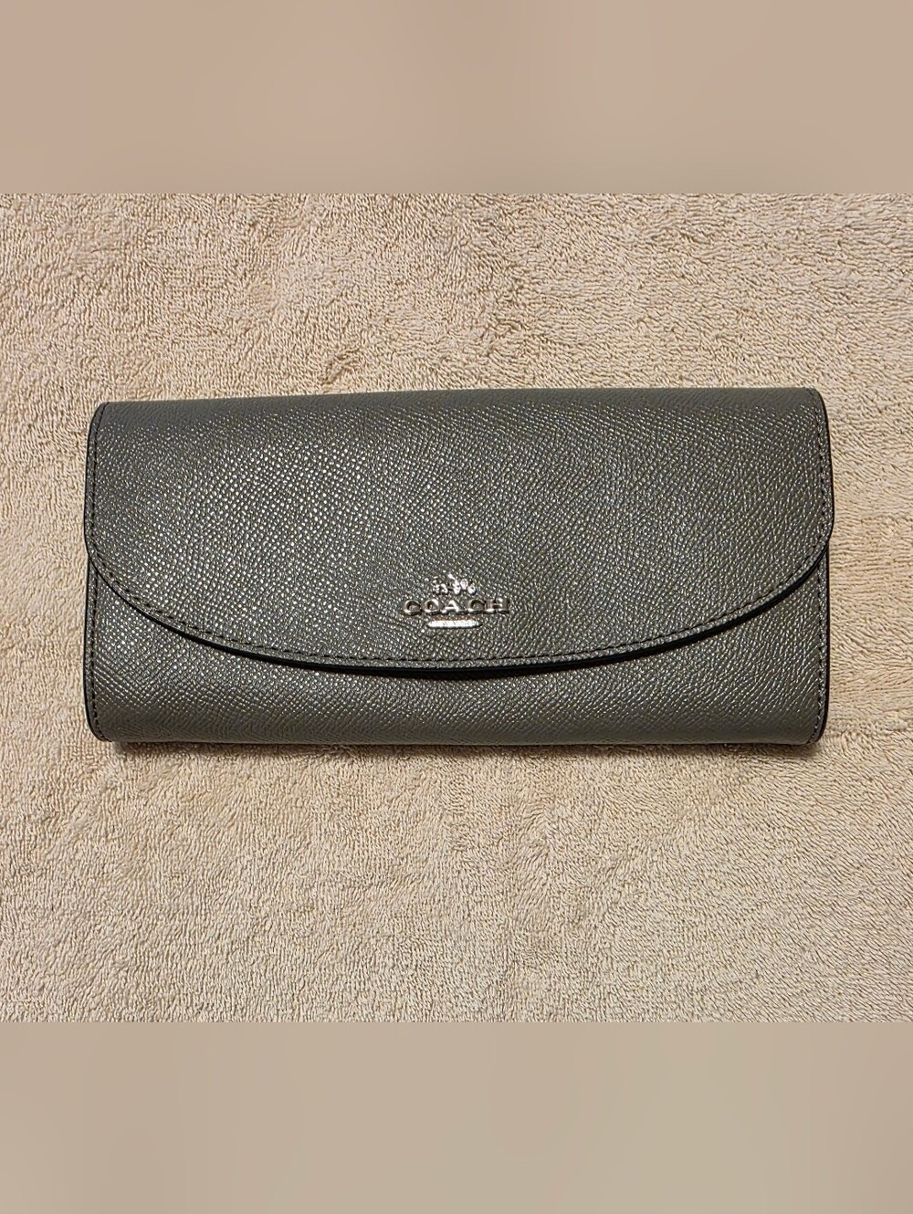 Coach Pebbled Continental Wallet in Charcoal